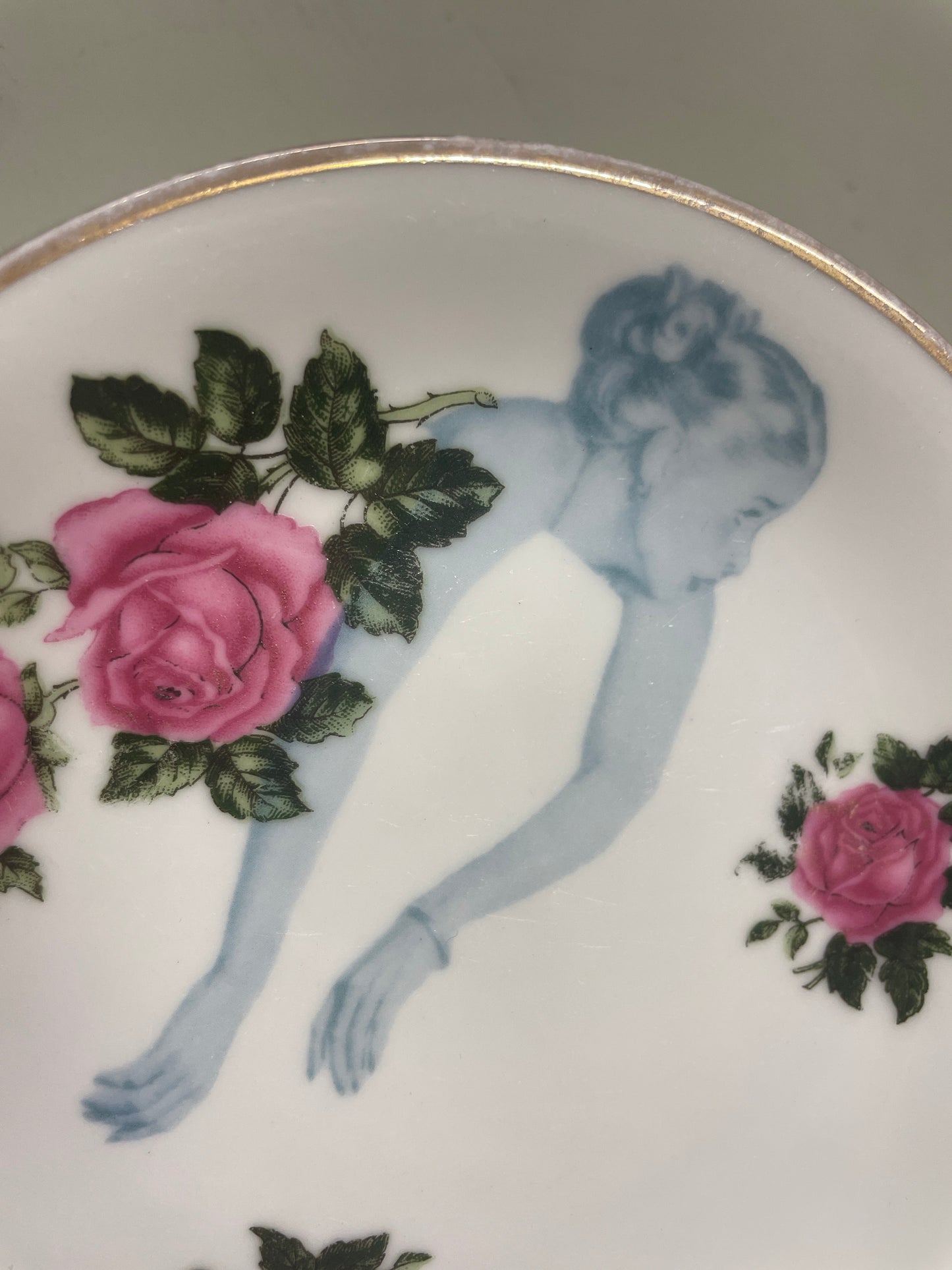 Gepimpt schoteltje - Hangin’ around in Flowers